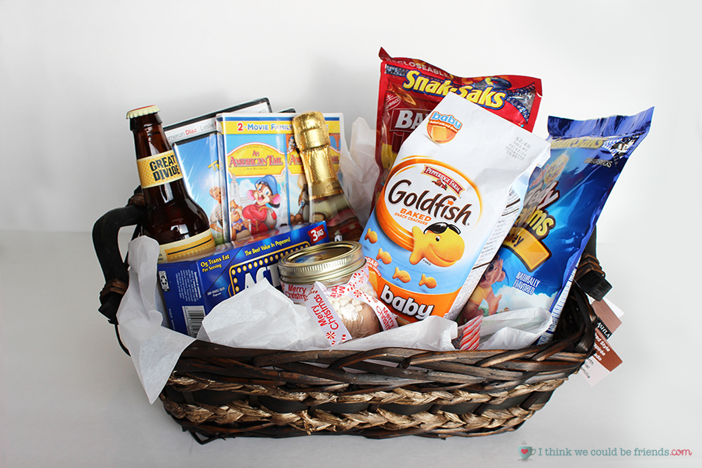 5 Creative Gift Baskets: A movie night basket means fun for the whole family! The other 4 ideas on this site are AWESOME, too (love the cupcake themed one!)