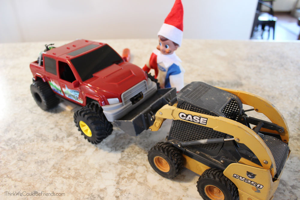 New! 5 Funny Redneck Elf on the Shelf Ideas! These are awesome! #ElfontheShelf #Funny #DIY #Easy #Quick #Redneck #Boys